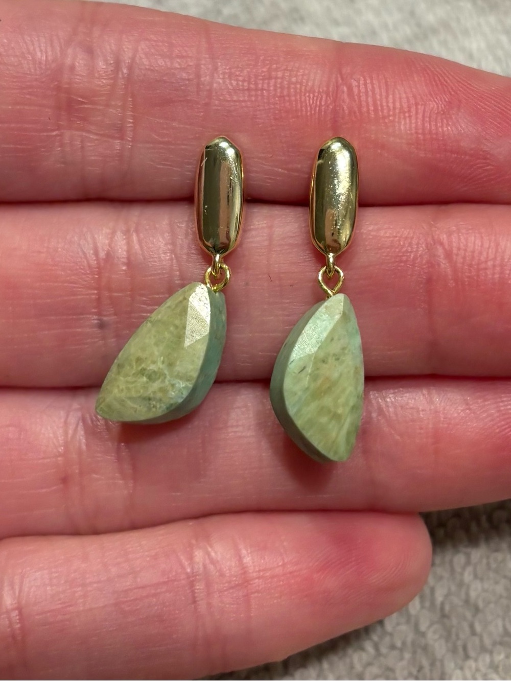 Discontinued Kendra Scott Ivy Drop Earrings, Gold Sea Green